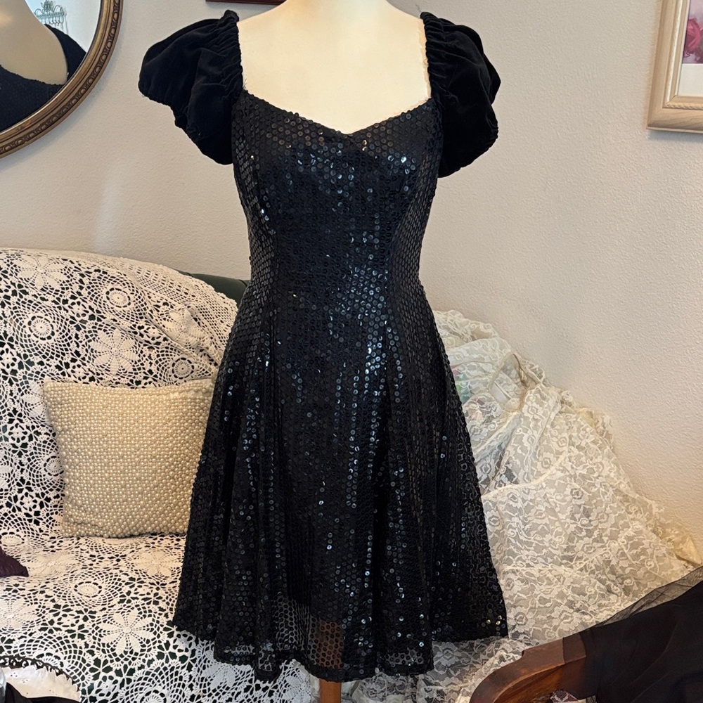 Elegant Black Sequin Mini Dress
